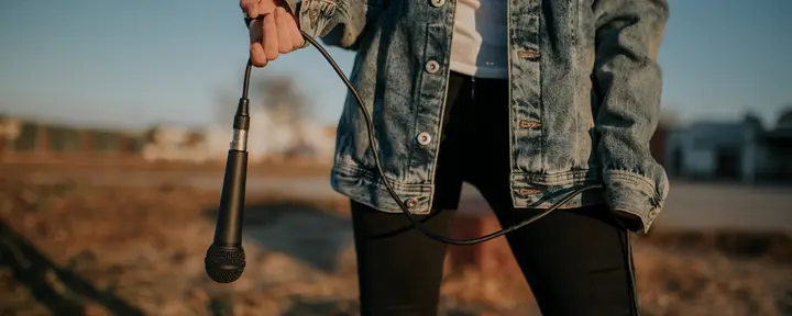 How to Set Up a Mobile Podcasting Rig