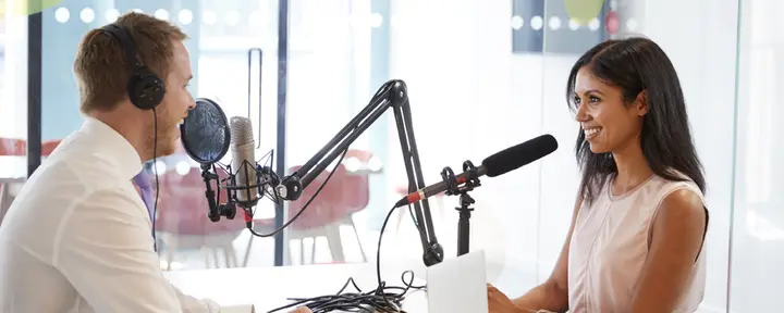 The Art of Podcast Interviews: A Comprehensive Guide for Independent Podcasters
