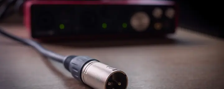 USB vs. XLR Microphones: A Guide for Podcasters